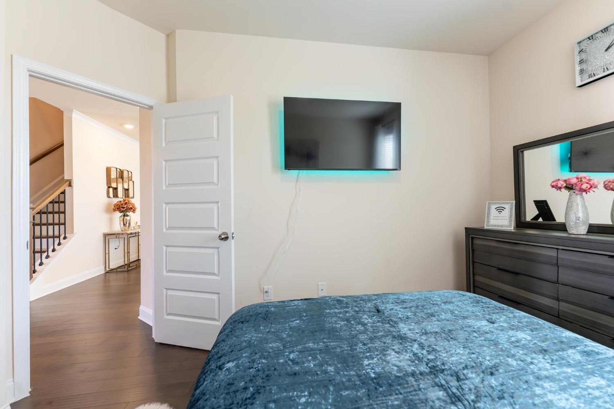 Luxury Bedroom With Private Bath 햄프턴 외부 사진